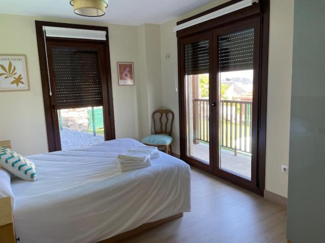 Casita Independiente Y Tres Apartamentos Con Piscina Ladeira Playa Baiona Exteriör bild